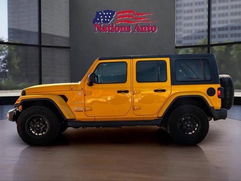 Used 2021 Jeep Wrangler Unlimited Sahara image 2