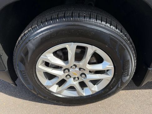 Used 2019 Chevrolet Traverse LT w/ LPO, Floor Liner Package AWD/4WD image 24