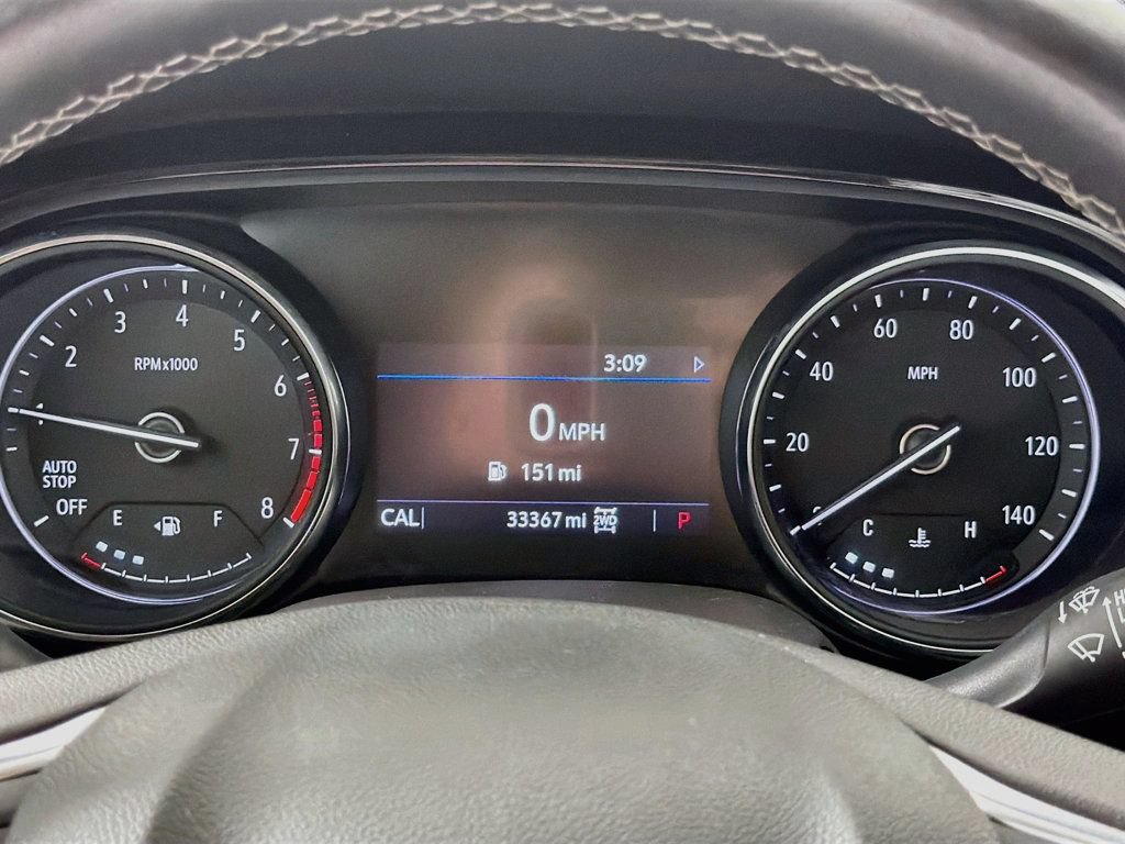Used 2022 Buick Encore GX Essence AWD/4WD image 12