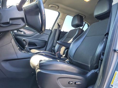 Certified 2019 Buick Encore Preferred FWD image 7