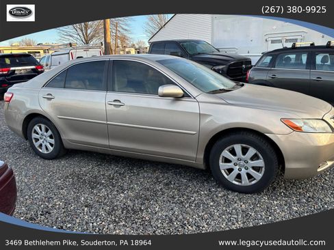 Used 2007 Toyota Camry XLE image 10