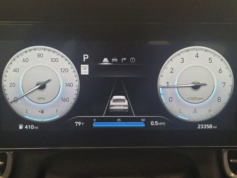 Used 2025 Hyundai Elantra Limited FWD image 23