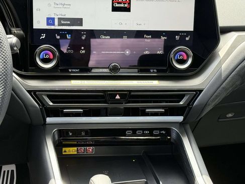New 2026 Lexus TX 500h AWD image 14
