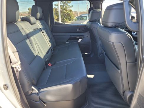 Used 2025 Toyota Tundra Limited image 12