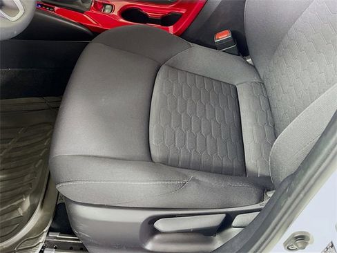 Used 2022 Toyota Corolla SE image 19