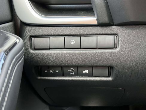 Used 2026 Nissan Rogue SV image 25