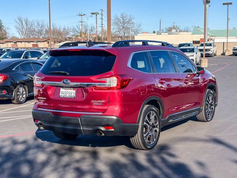 Used 2023 Subaru Ascent Limited w/ Technology Package image 4