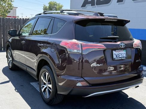 Used 2017 Toyota RAV4 XLE w/ Carpet Mat Package FWD image 4