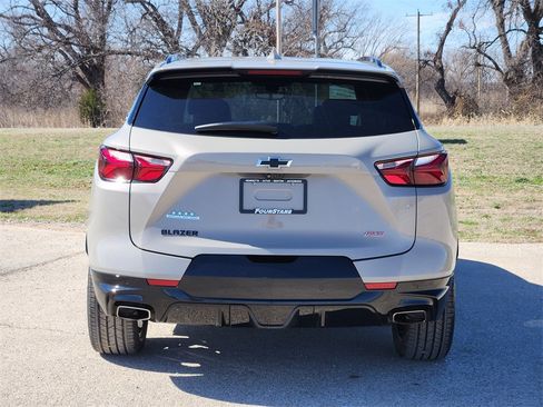 Used 2021 Chevrolet Blazer RS w/ Enhanced Convenience Package image 6