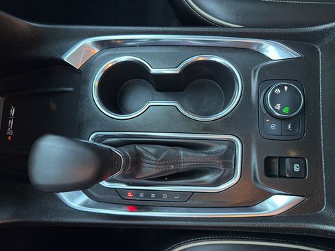 Certified 2023 Chevrolet Traverse Premier image 23