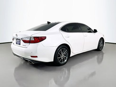 Used 2018 Lexus ES 350 w/ Luxury Package w/Wood Trim FWD image 8