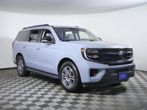 Certified 2025 Ford Expedition Active AWD/4WD image 1