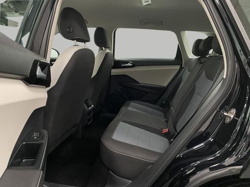 Used 2025 Volkswagen Taos S AWD/4WD image 55
