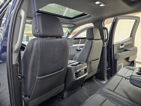 Used 2023 GMC Sierra 1500 SLT AWD/4WD image 26