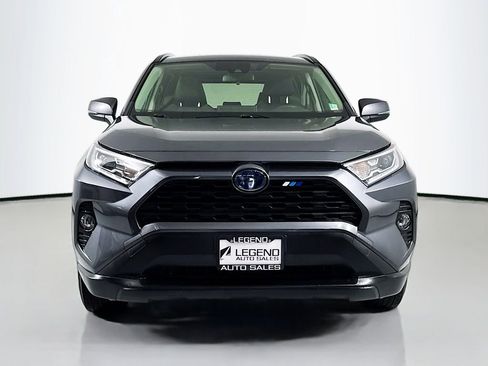 Used 2019 Toyota RAV4 XLE w/ Convenience Package image 2