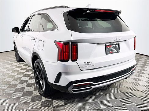 Used 2023 Kia Sorento SX image 5