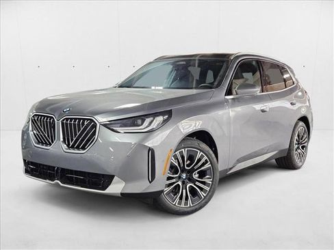 Used 2025 BMW X3 xDrive30i w/ Premium Package image 1