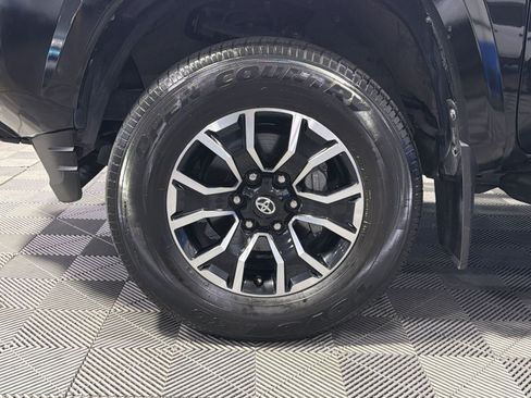 Used 2023 Toyota Tacoma TRD Sport AWD/4WD image 17