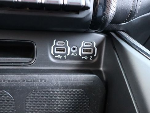 Used 2024 RAM 1500 Limited AWD/4WD image 23