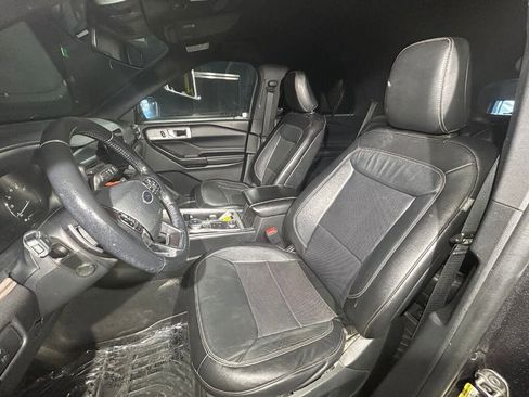 Used 2020 Ford Explorer Limited AWD/4WD image 9