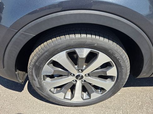 Used 2022 Kia Telluride S AWD/4WD image 11