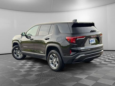 Used 2025 GMC Terrain Elevation AWD/4WD image 2