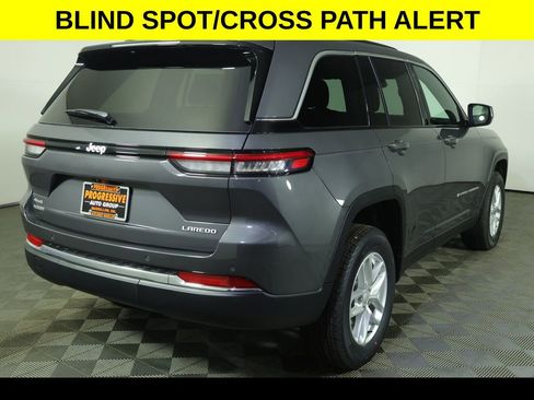 New 2026 Jeep Grand Cherokee Laredo image 9