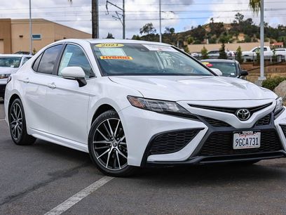 Used 2023 Toyota Camry SE w/ Cold Weather Package