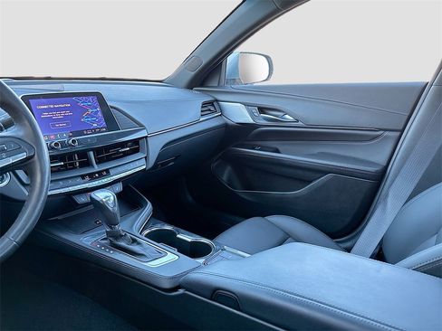 Used 2025 Cadillac CT4 Luxury image 24