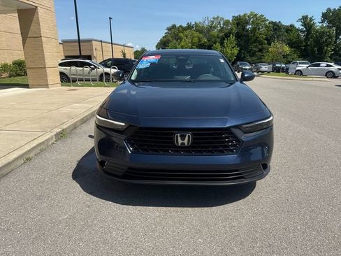 Certified 2023 Honda Accord EX image 7
