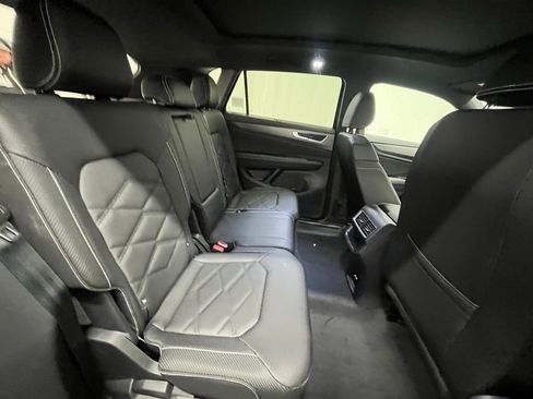 New 2026 Volkswagen Atlas Cross Sport SE image 24