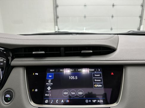 Used 2025 Cadillac XT5 Premium Luxury image 34