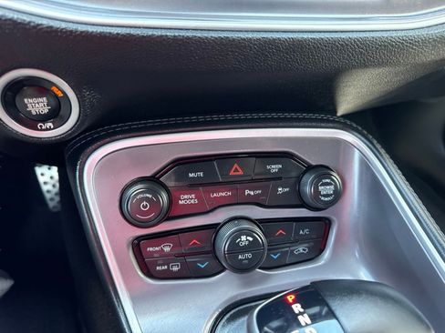 Used 2022 Dodge Challenger R/T Scat Pack RWD image 13