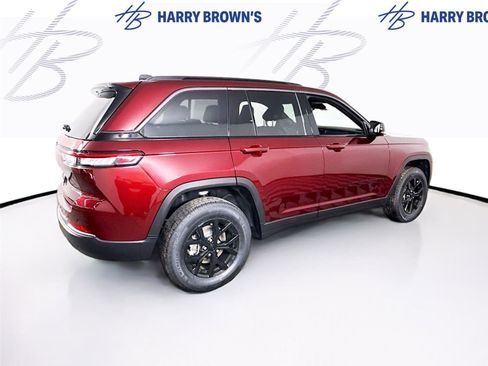 New 2026 Jeep Grand Cherokee Altitude AWD/4WD image 32