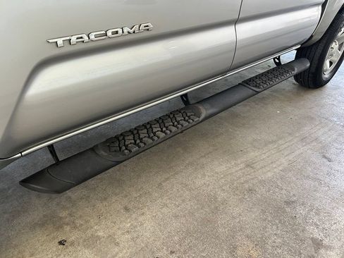 Used 2022 Toyota Tacoma SR5 RWD image 15