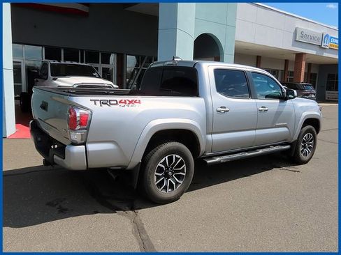 Used 2023 Toyota Tacoma TRD Sport AWD/4WD image 7