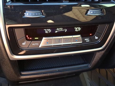 New 2026 BMW X5 xDrive50e image 6