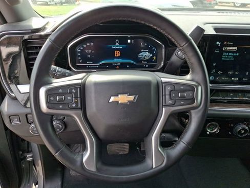 Used 2023 Chevrolet Silverado 1500 LT image 13