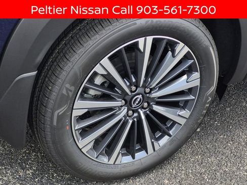 New 2026 Nissan Pathfinder Platinum w/ Lighting Package FWD image 5