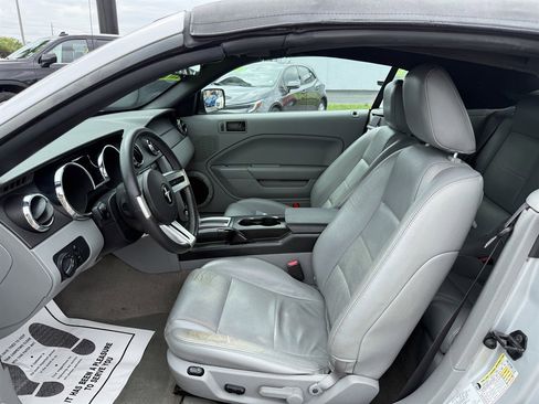 Used 2007 Ford Mustang Premium RWD image 11
