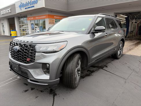 New 2026 Ford Explorer ST w/ Sun And Sound Package AWD/4WD image 8