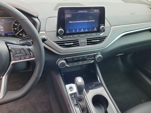 Certified 2025 Nissan Altima 2.5 SR FWD image 19