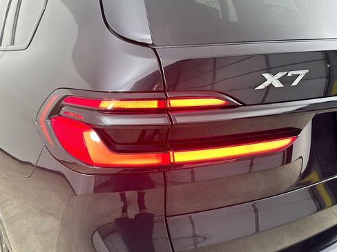 New 2027 BMW X7 xDrive40i w/ Executive Package AWD/4WD image 12