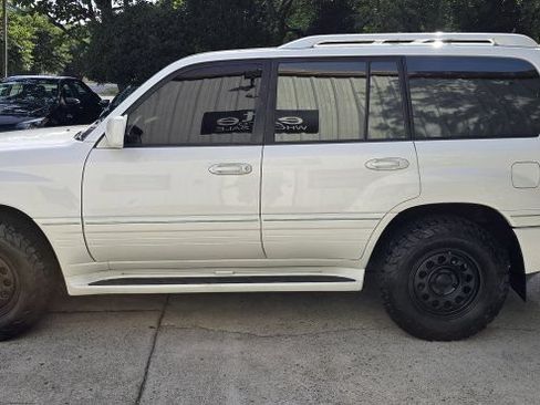 Used 2003 Lexus LX 470 4WD image 2