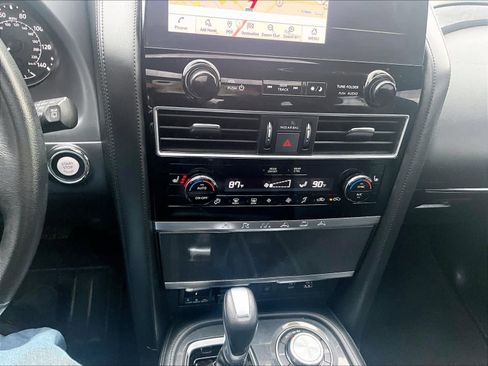 Used 2022 Nissan Armada SL w/ Midnight Edition Package image 27