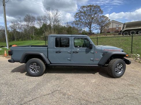 New 2026 Jeep Gladiator Mojave AWD/4WD image 6