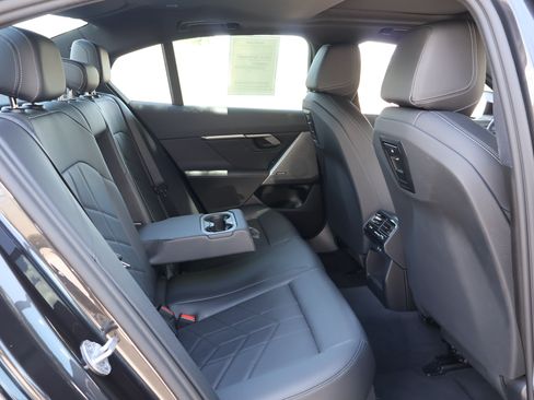 Used 2025 BMW 530i RWD image 20