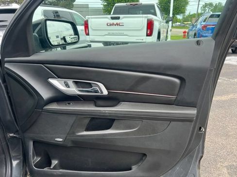 Used 2017 GMC Terrain SLT w/ Driver Alert Package I AWD/4WD image 10