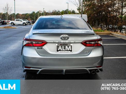 Used 2023 Toyota Camry SE image 11