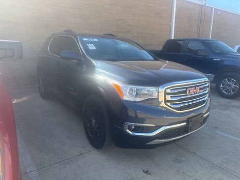 Used 2019 GMC Acadia SLT image 4